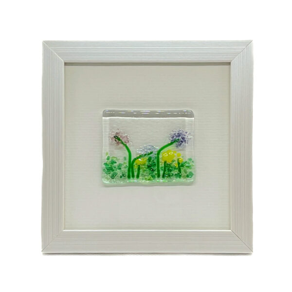 Handgemaakte glascreatie in kader - Wilde bloemen in het bos